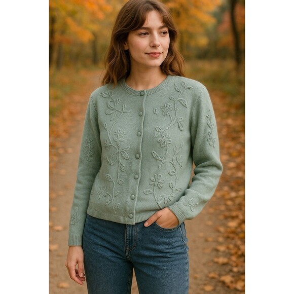 Karen Scott Women Pure Wool Green Floral Embroidered Cardigan Cottagecore XL NWT - Picture 2 of 10